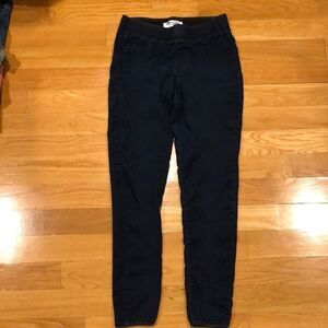 𝅺OLD navy superskinny Jean legging size 6 .